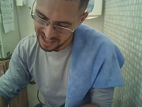 Snapshot of pdasgyn chatting on September 11, 2025, 1:55 pm pdasgyn online show from September 11, 2025, 1:55 pm