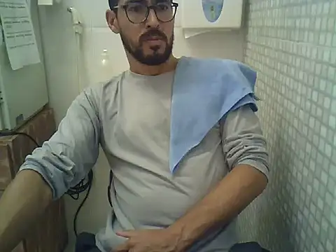 Snapshot of pdasgyn chatting on October 7, 2025, 12:57 pm pdasgyn online show from October 7, 2025, 12:57 pm