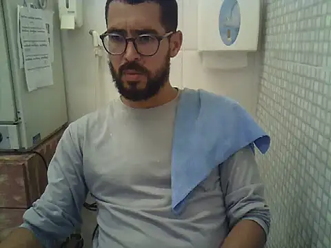 Snapshot of pdasgyn chatting on November 4, 2025, 2:49 pm pdasgyn online show from November 4, 2025, 2:49 pm