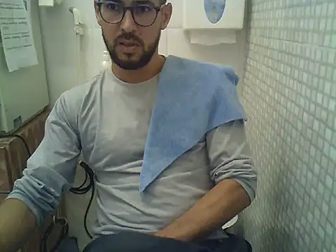 Snapshot of pdasgyn chatting on November 27, 2025, 12:51 pm pdasgyn online show from November 27, 2025, 12:51 pm