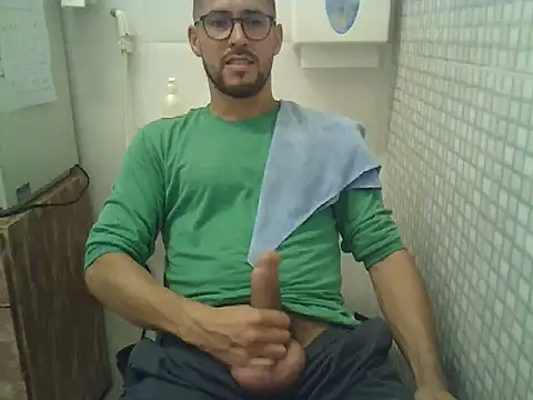 Snapshot of pdasgyn chatting on January 15, 2026, 2:10 pm pdasgyn online show from January 15, 2026, 2:10 pm