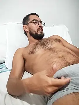 Snapshot of pdasgyn chatting on January 31, 2026, 9:35 pm pdasgyn online show from January 31, 2026, 9:35 pm