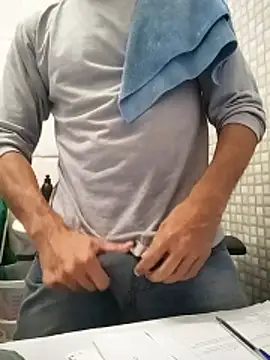 pdasgyn online show from March 19, 2026, 5:50 pm