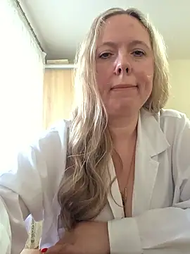 Irina3718 online show from January 17, 2026, 1:27 pm