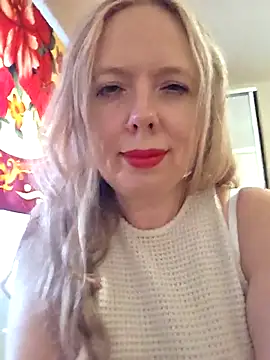 Snapshot of Irina3718 chatting on July 13, 2026, 1:03 pm Irina3718 online show from July 13, 2026, 1:03 pm