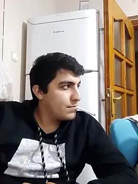 Snapshot of Kadir1320@xh chatting on October 22, 2025, 12:44 am Kadir1320xh online show from October 22, 2025, 12:44 am