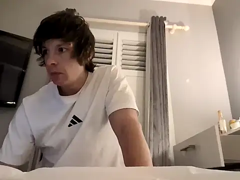 Snapshot of Nick-Ox chatting on March 10, 2025, 8:45 pm Nick-Ox online show from March 10, 2025, 8:45 pm