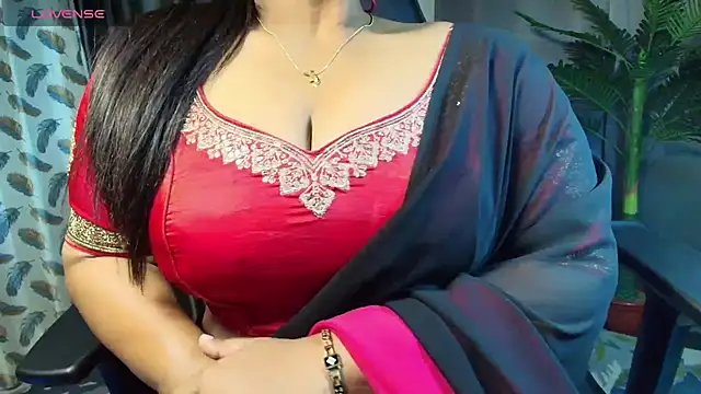  Lisha  online show from June 3, 2026, 5:07 pm
