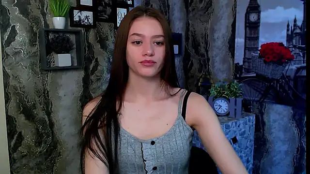 LanaTey online show from February 25, 2026, 6:01 am