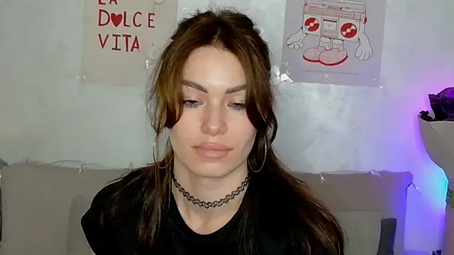 SweetDarling7 online show from March 27, 2026, 1:22 pm