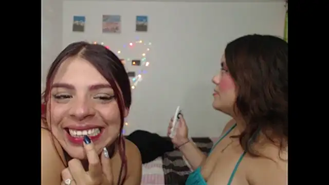 Snapshot of nicky_andcamil chatting on October 16, 2025, 12:55 am nicky andcamil online show from October 16, 2025, 12:55 am