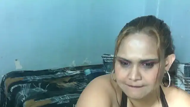 Snapshot of clover_cams1874 chatting on November 8, 2025, 5:01 pm clover cams1874 online show from November 8, 2025, 5:01 pm