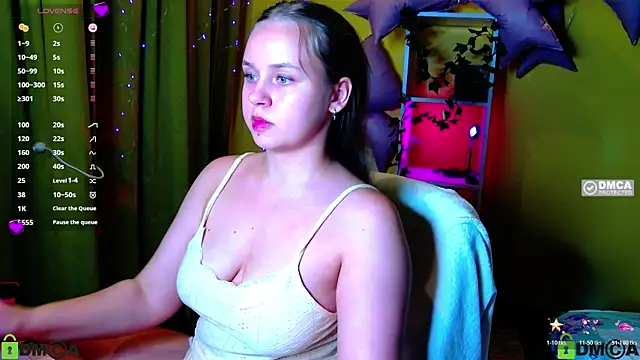 Snapshot of Lilysweet13 chatting on July 9, 2026, 7:40 pm Lilysweet13 online show from July 9, 2026, 7:40 pm