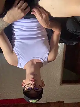 Snapshot of craxybaby chatting on March 18, 2025, 9:43 pm craxybaby online show from March 18, 2025, 9:43 pm