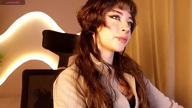 Miyuki wolf online show from March 4, 2026, 8:37 pm