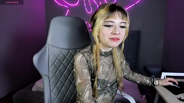 Miyuki wolf online show from April 9, 2026, 1:16 pm