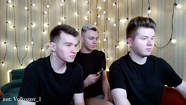 Snapshot of boys_sobolisha chatting on March 14, 2025, 7:23 pm boys sobolisha online show from March 14, 2025, 7:23 pm