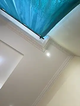 Snapshot of Ivelleee_ chatting on February 1, 2026, 12:37 pm Ivelleee online show from February 1, 2026, 12:37 pm