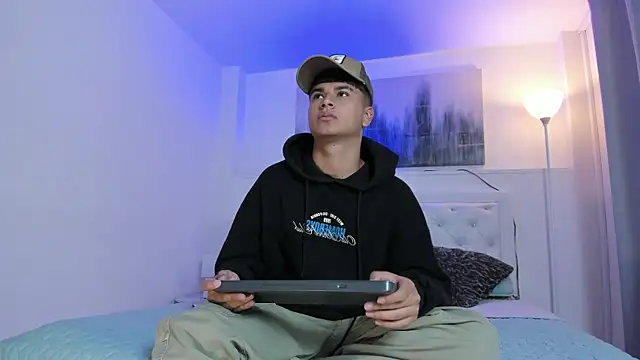 Snapshot of MathewAdams chatting on March 21, 2025, 1:45 pm MathewAdams online show from March 21, 2025, 1:45 pm