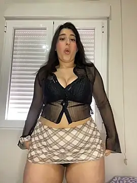 SashaLuss  online show from May 10, 2026, 3:39 pm