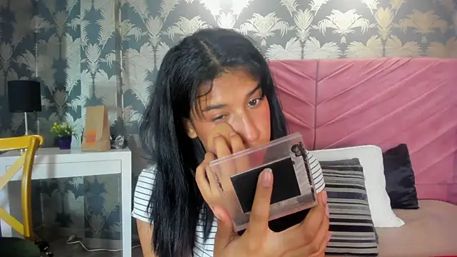 Karin Ks online show from October 16, 2025, 7:26 pm