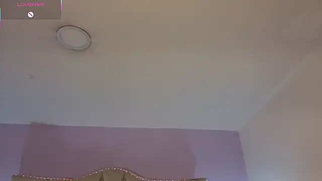 Snapshot of CarolineNasty chatting on November 7, 2025, 8:31 pm CarolineNasty online show from November 7, 2025, 8:31 pm