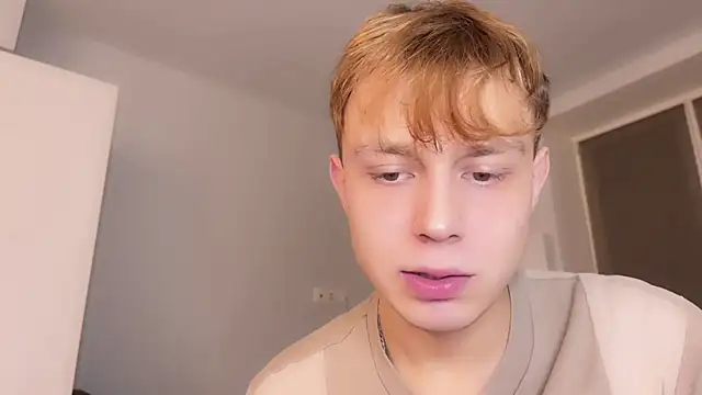 Snapshot of SlavaIsHere chatting on March 16, 2025, 1:07 am SlavaIsHere online show from March 16, 2025, 1:07 am