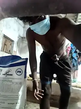 Snapshot of PolarFriend0 chatting on February 15, 2026, 5:04 am PolarFriend0 online show from February 15, 2026, 5:04 am