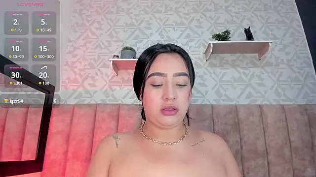 MelinaCruz online show from September 27, 2025, 5:01 am