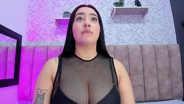 MelinaCruz online show from February 25, 2026, 12:15 pm