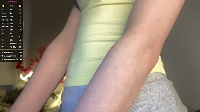 Snapshot of glamourr chatting on September 27, 2025, 9:14 am glamourr online show from September 27, 2025, 9:14 am