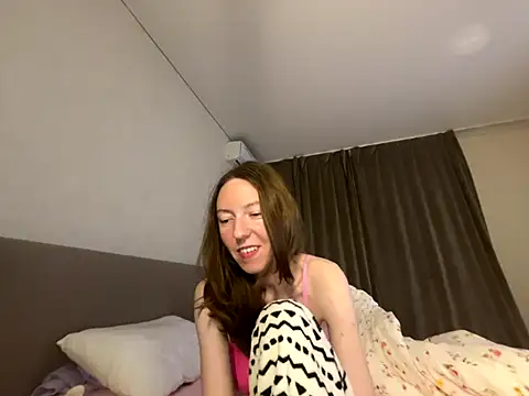 Aliniasky online show from November 8, 2025, 9:57 pm