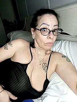 Snapshot of Ginevra_75 chatting on February 14, 2026, 7:49 am Ginevra 75 online show from February 14, 2026, 7:49 am