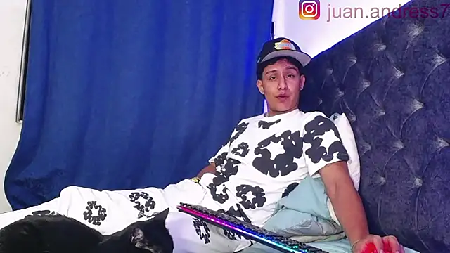 Stone grey1  online show from November 18, 2025, 2:50 am