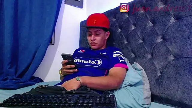 Stone grey1  online show from February 18, 2026, 1:01 am