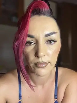 MeganFoxiy online show from November 7, 2025, 5:40 am