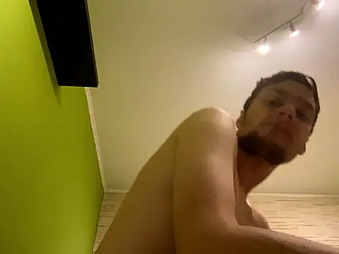 Snapshot of YoungTopGuy chatting on December 5, 2025, 5:16 am YoungTopGuy online show from December 5, 2025, 5:16 am