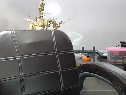 Snapshot of TheMostBeautifullGirl- chatting on September 11, 2025, 6:19 pm TheMostBeautifullGirl- online show from September 11, 2025, 6:19 pm