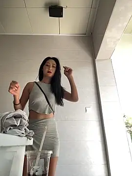 Snapshot of linger-23 chatting on September 26, 2025, 6:28 am linger-23 online show from September 26, 2025, 6:28 am