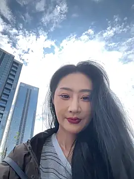 Snapshot of linger-23 chatting on October 24, 2025, 6:10 am linger-23 online show from October 24, 2025, 6:10 am