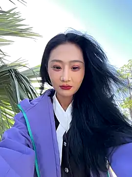 Snapshot of linger-23 chatting on November 29, 2025, 7:00 am linger-23 online show from November 29, 2025, 7:00 am