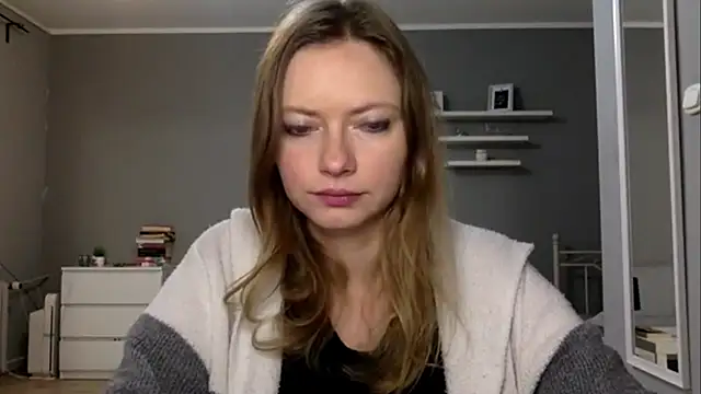 MillieShow online show from November 23, 2025, 2:50 pm