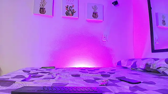 Snapshot of pleasurecompany3 chatting on February 19, 2026, 3:35 am pleasurecompany3 online show from February 19, 2026, 3:35 am