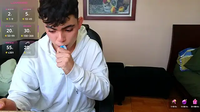 lukeboyce33 online show from October 19, 2025, 9:48 pm