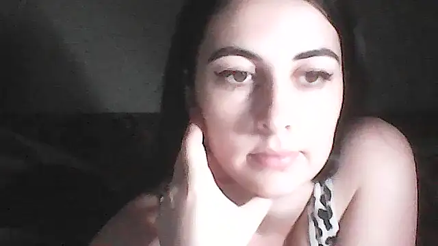 Snapshot of DaryaMens chatting on March 15, 2025, 4:21 pm DaryaMens online show from March 15, 2025, 4:21 pm