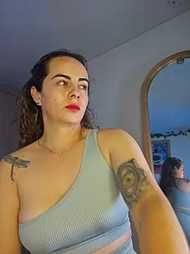 Snapshot of Sairy_ chatting on November 13, 2025, 10:30 pm Sairy online show from November 13, 2025, 10:30 pm