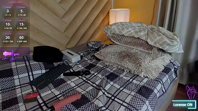 Snapshot of alice_kingsley_ chatting on November 20, 2025, 9:25 pm alice kingsley online show from November 20, 2025, 9:25 pm