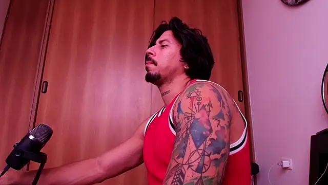 josemeirelesfox online show from October 3, 2025, 7:33 pm