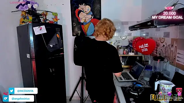 Snapshot of adam_angelssss chatting on November 7, 2025, 11:05 pm adam angelssss online show from November 7, 2025, 11:05 pm