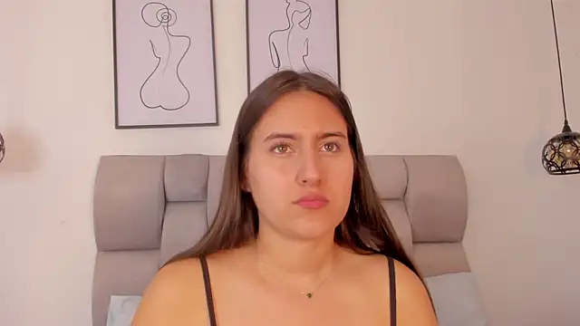 Hanna Evans   online show from October 3, 2025, 1:08 pm